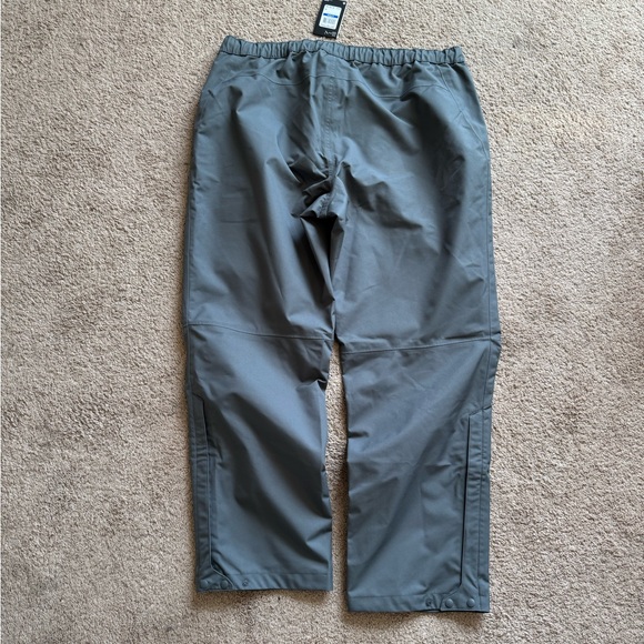 Men’s rain lined UA pants in XL loose fit storm gear - Picture 2 of 3